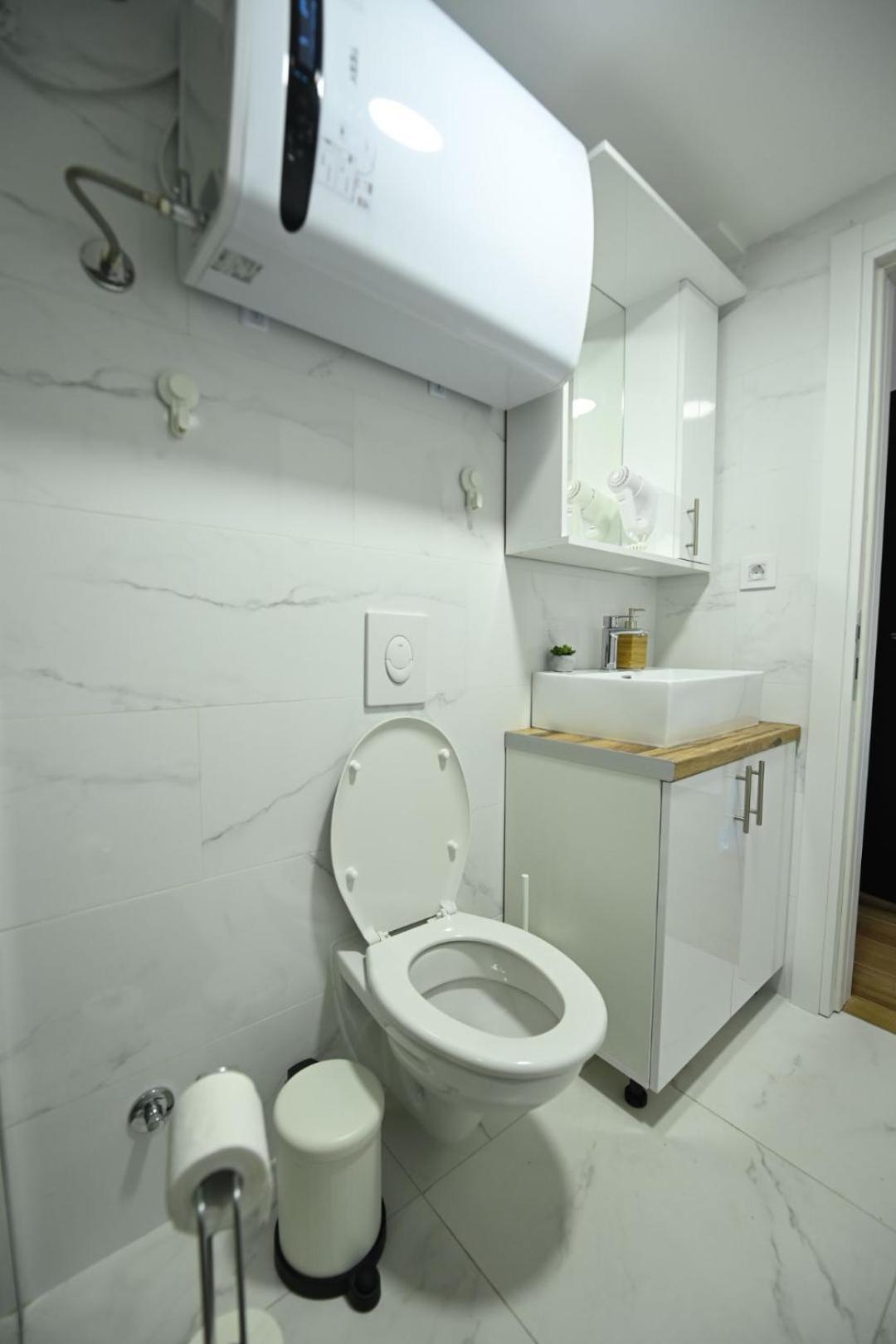 Bel Galleries Sajmiste Habitación foto